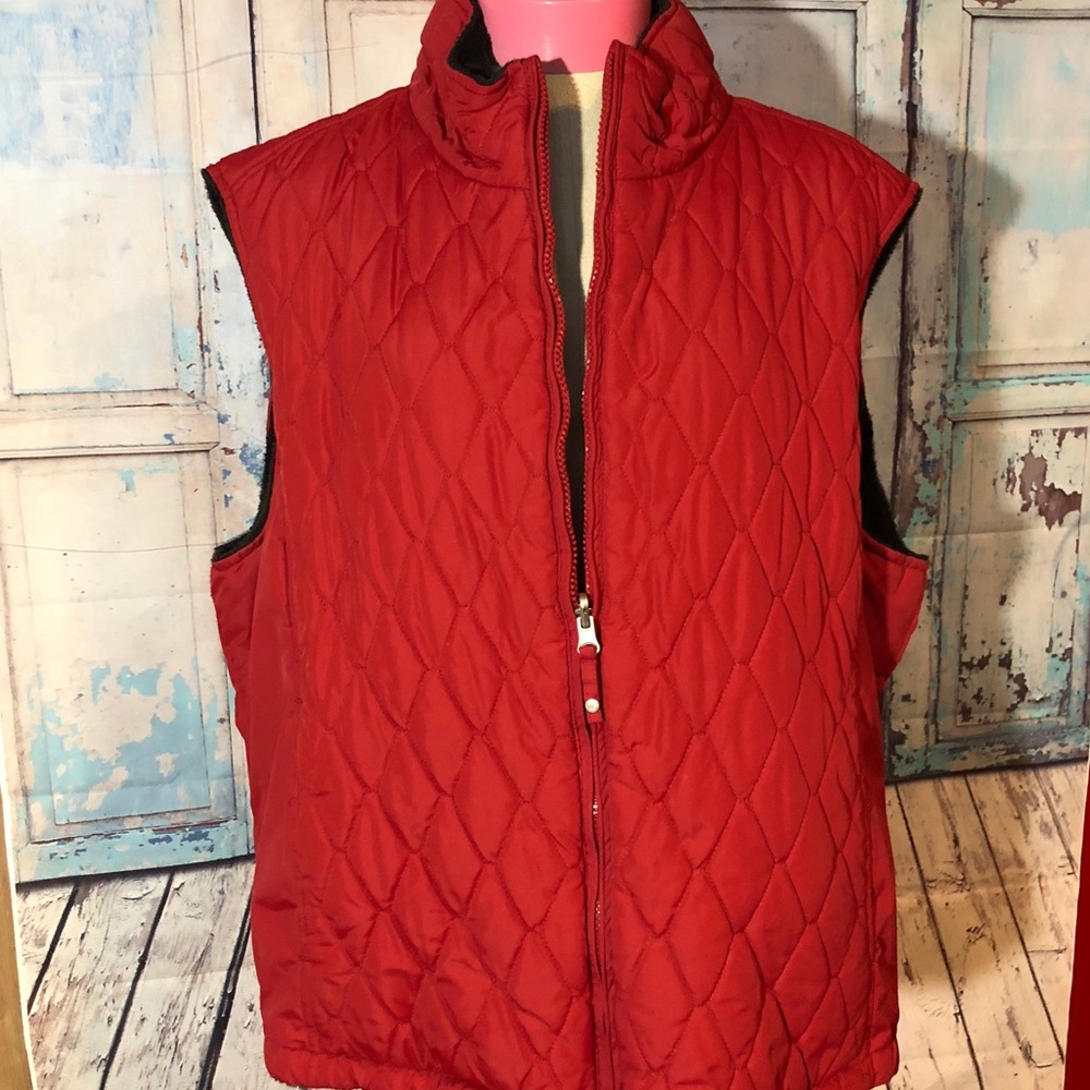 Reversible vest